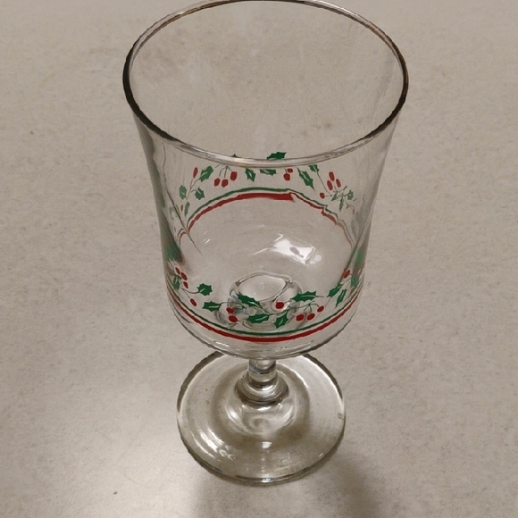 Vintage Collectable Festive Glass Goblet with Holly Design - Picture 3 of 3